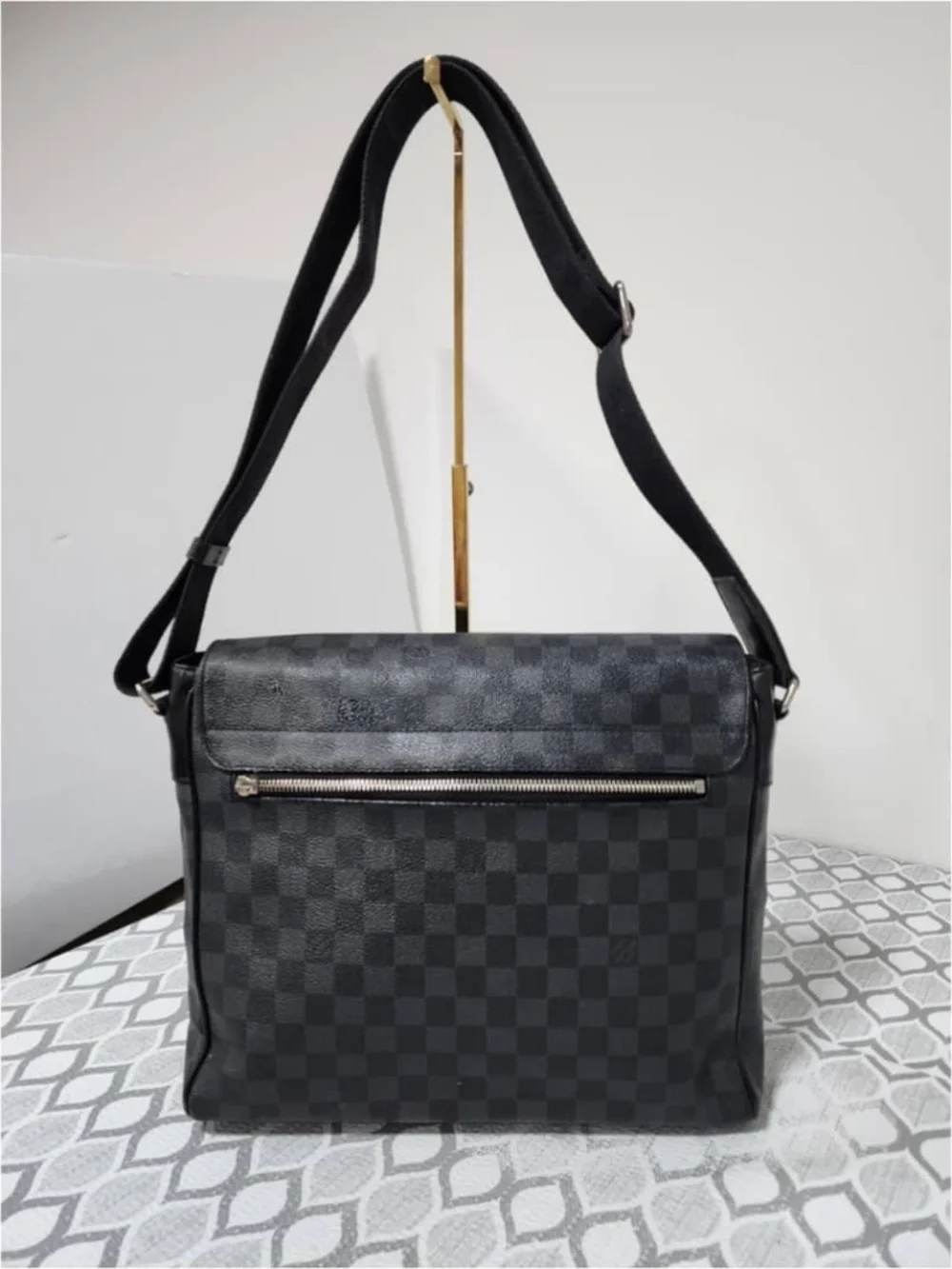 Louis Vuitton this authentic